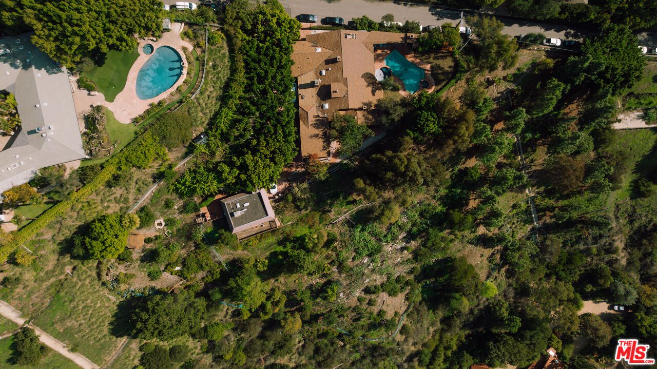 1355 Beverly Estates Dr