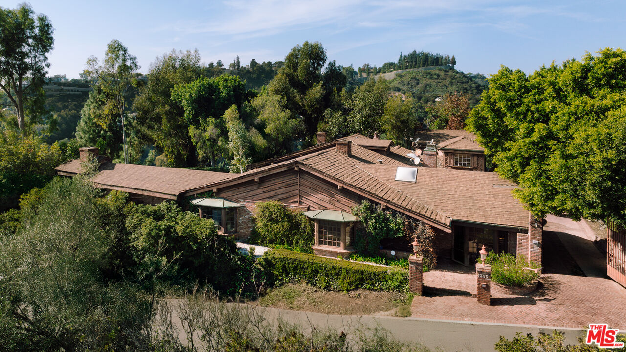 1355 Beverly Estates Dr