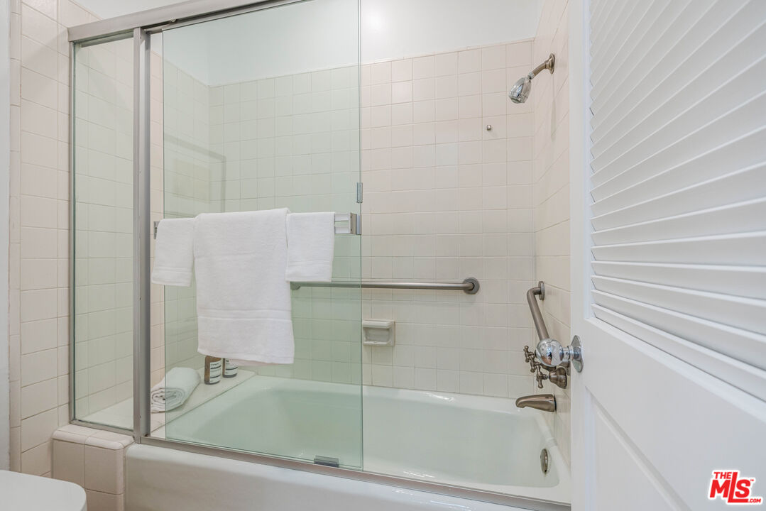 8380 Waring Ave Unit: 308