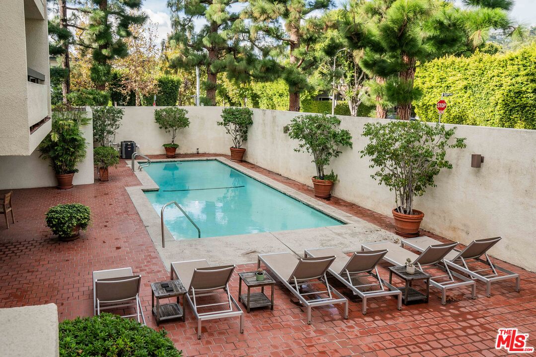 8380 Waring Ave Unit: 308