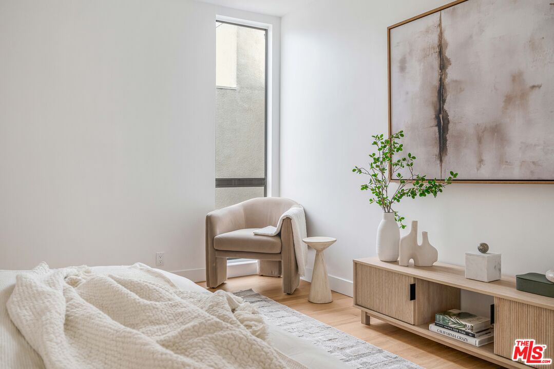 8380 Waring Ave Unit: 308