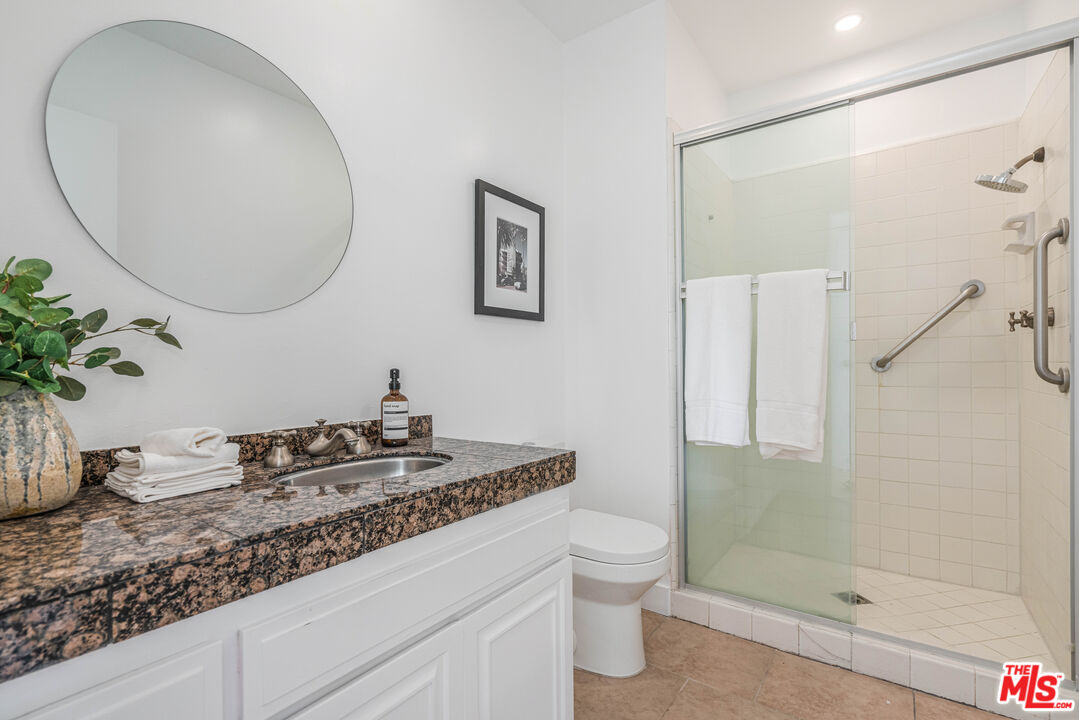 8380 Waring Ave Unit: 308