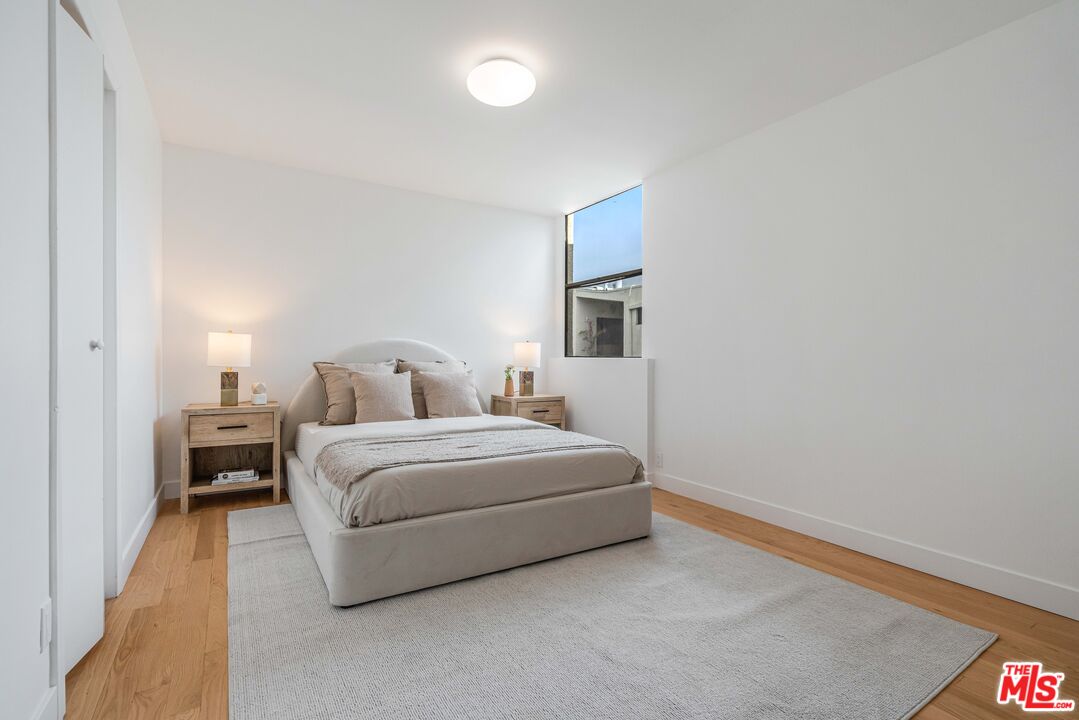 8380 Waring Ave Unit: 308