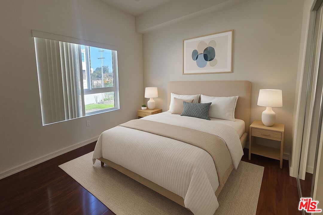 12132 Hart St Unit: 201