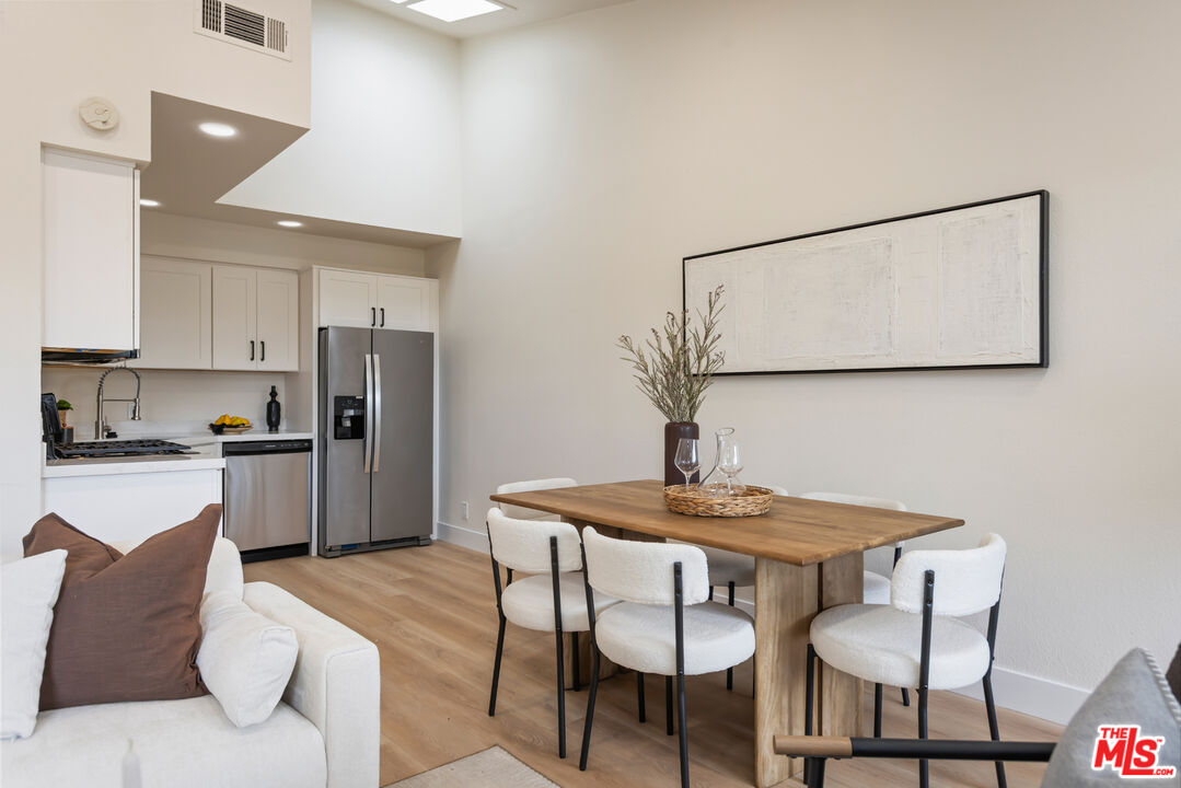 164 W 220th St Unit: 10