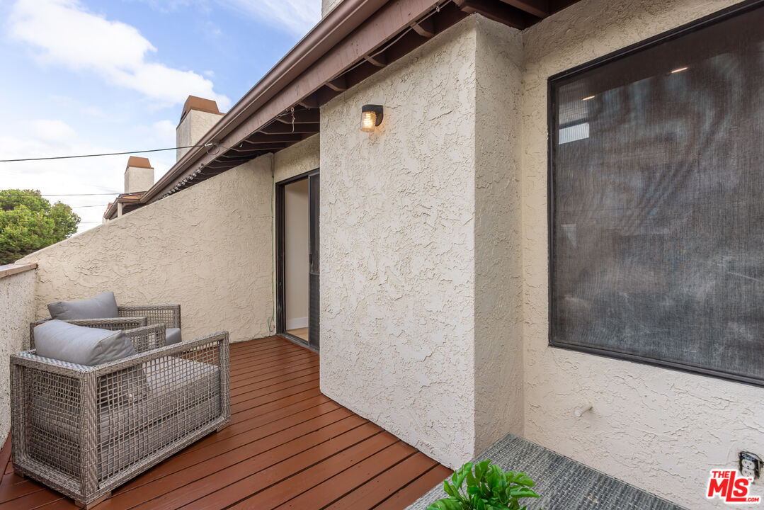 164 W 220th St Unit: 10