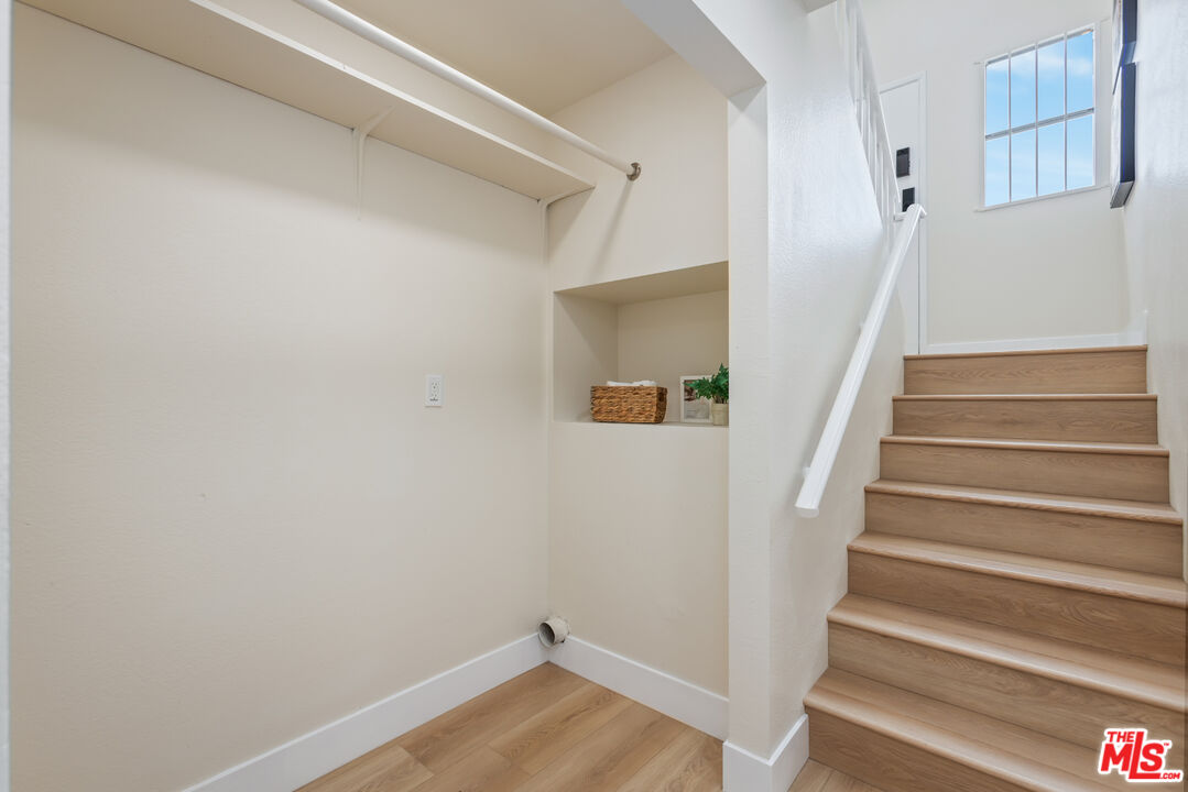 164 W 220th St Unit: 10