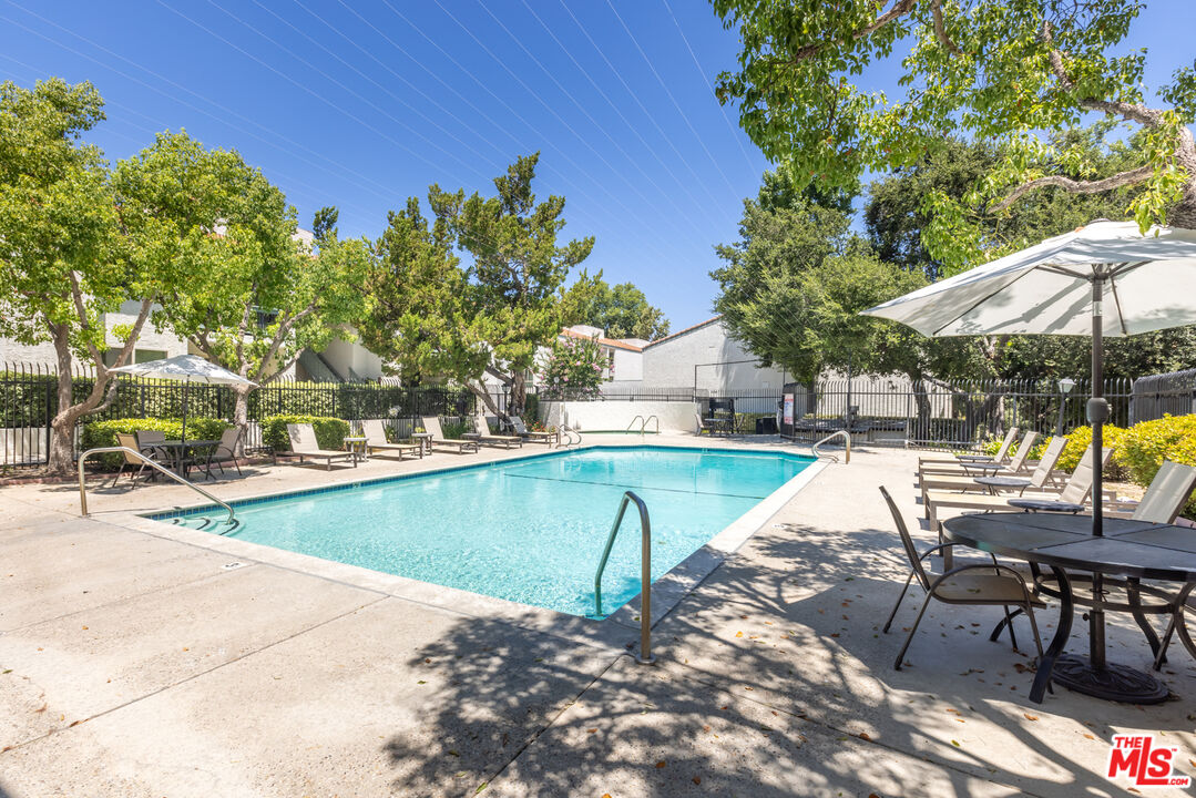 4622 Park Granada Unit: 80