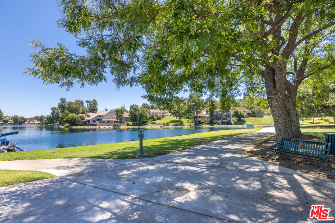 4622 Park Granada Unit: 80