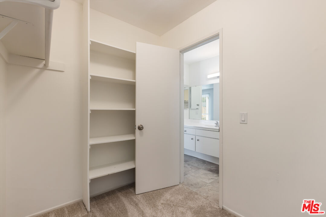 4622 Park Granada Unit: 80