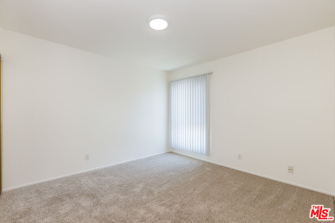 4622 Park Granada Unit: 80