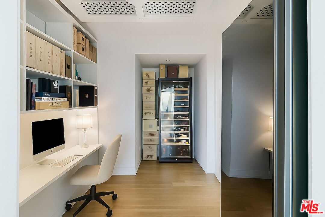 900 W Olympic Blvd Unit: 49C