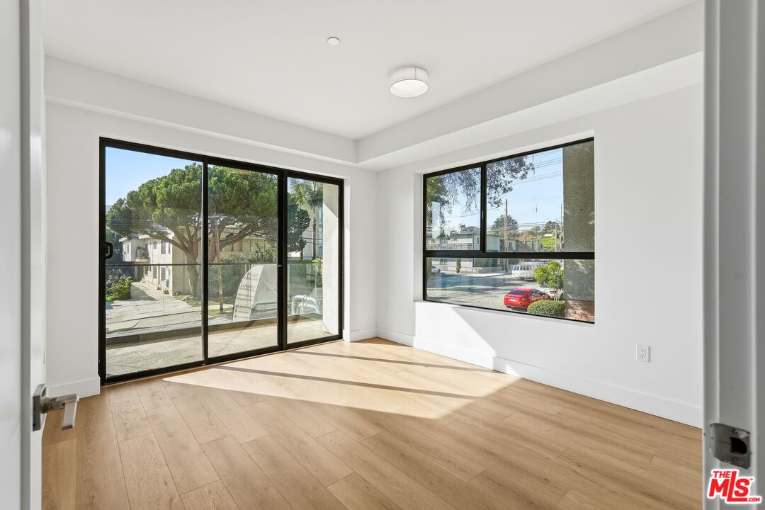 1822 Overland Ave Unit: 101