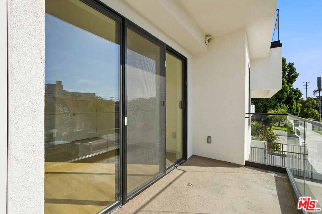 1822 Overland Ave Unit: 101