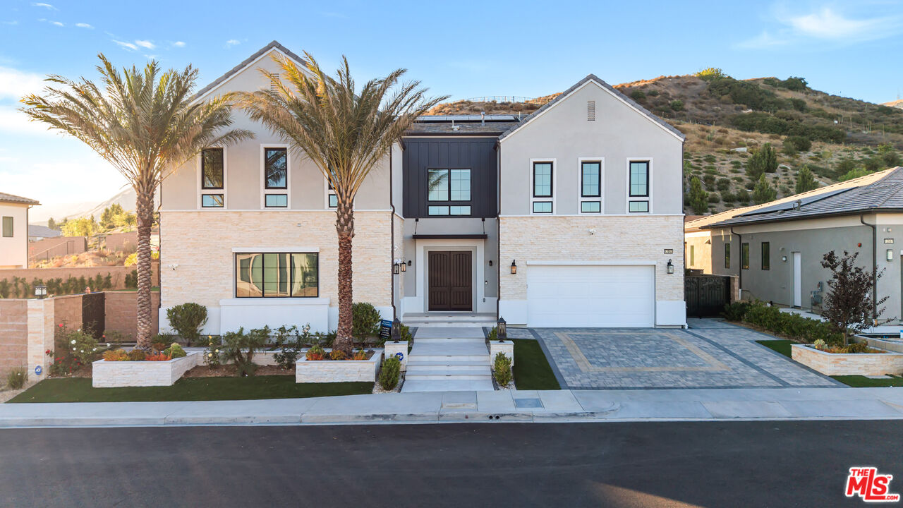 12553 N Ridgeline Rd