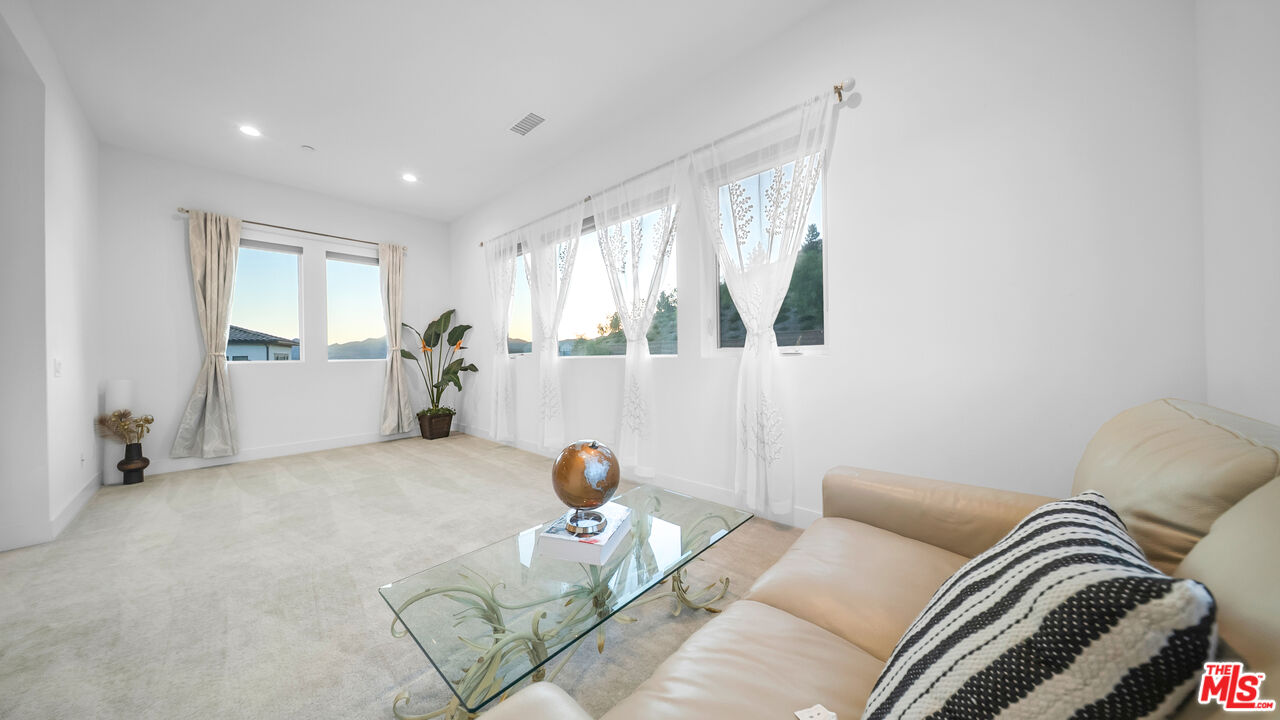 12553 N Ridgeline Rd