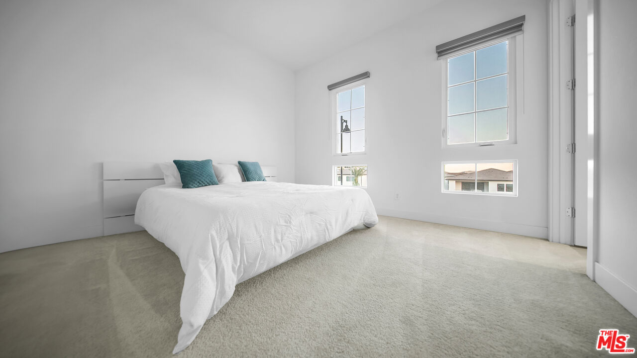 12553 N Ridgeline Rd