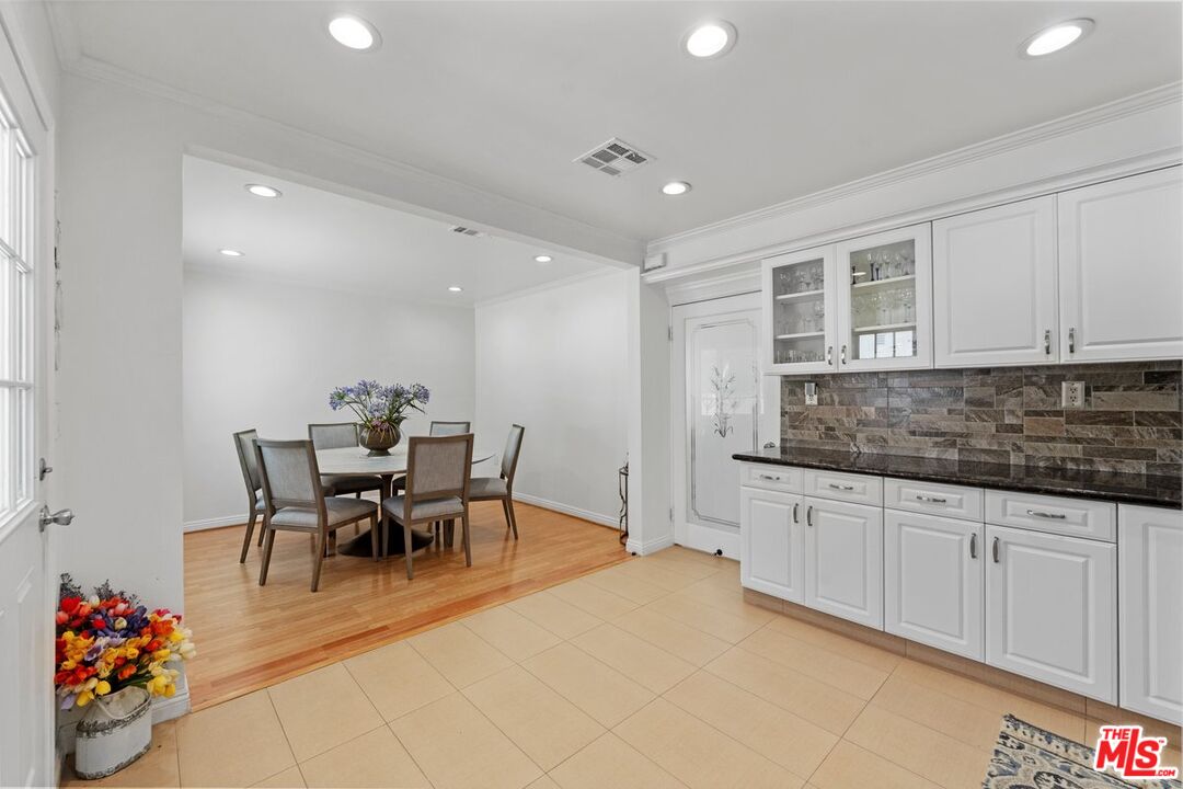 1430 N Dominion Ave