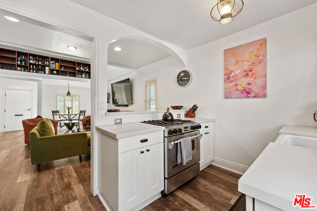 107 Clubhouse Ave
