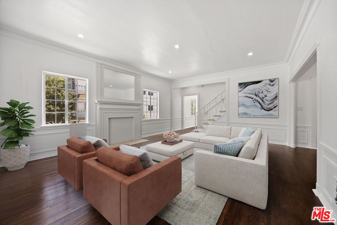 148 S Camden Dr Unit: F