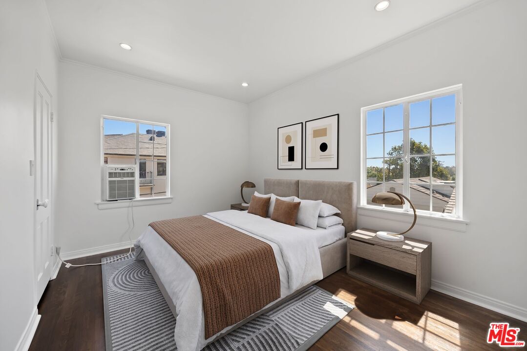 148 S Camden Dr Unit: F