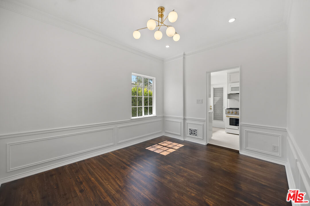 148 S Camden Dr Unit: F