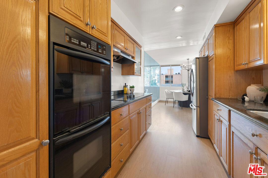 7309 E Franklin Ave Unit: 404