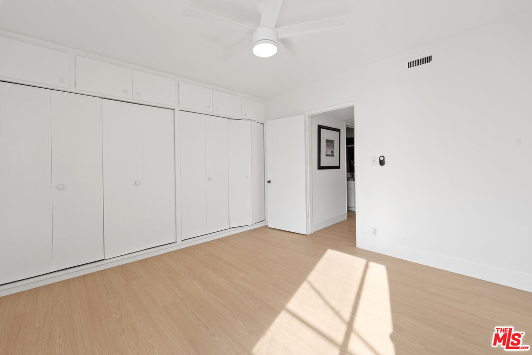 7309 E Franklin Ave Unit: 404