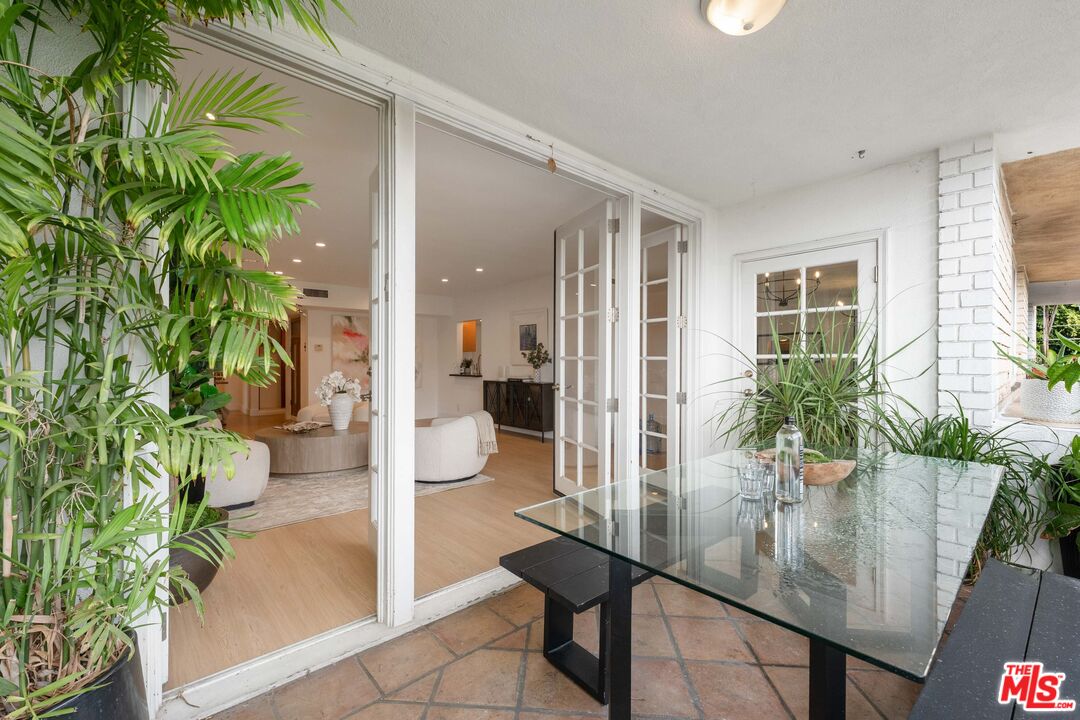 7309 E Franklin Ave Unit: 404