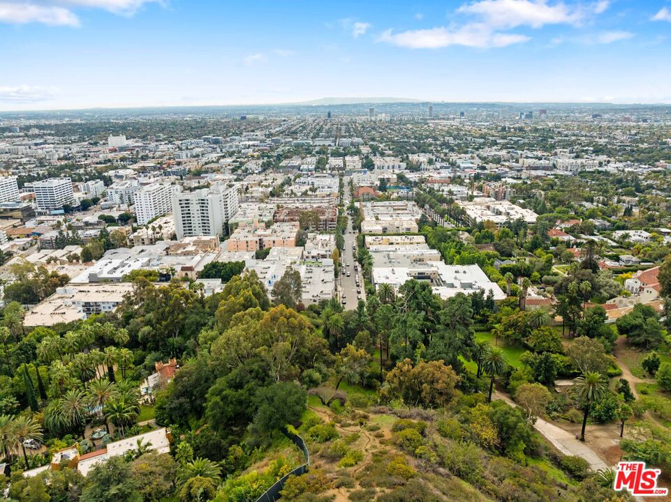 7309 E Franklin Ave Unit: 404