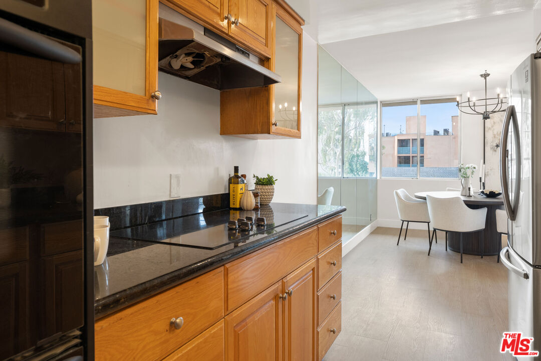 7309 E Franklin Ave Unit: 404