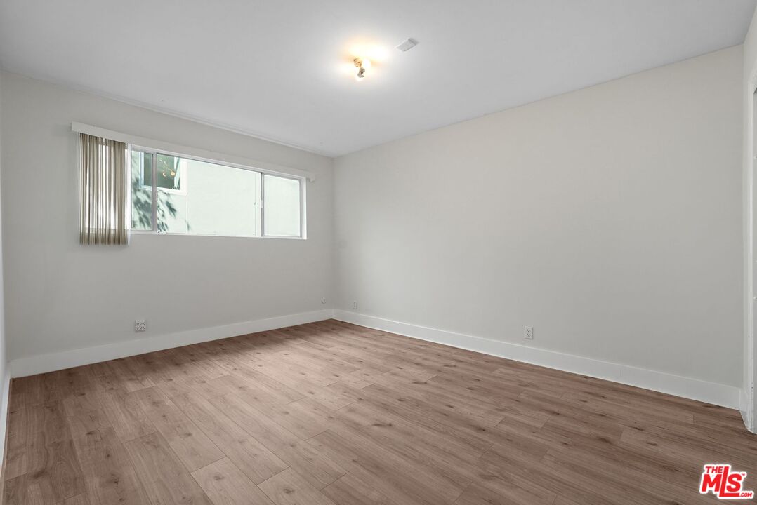 1031 N Laurel Ave Unit: 1