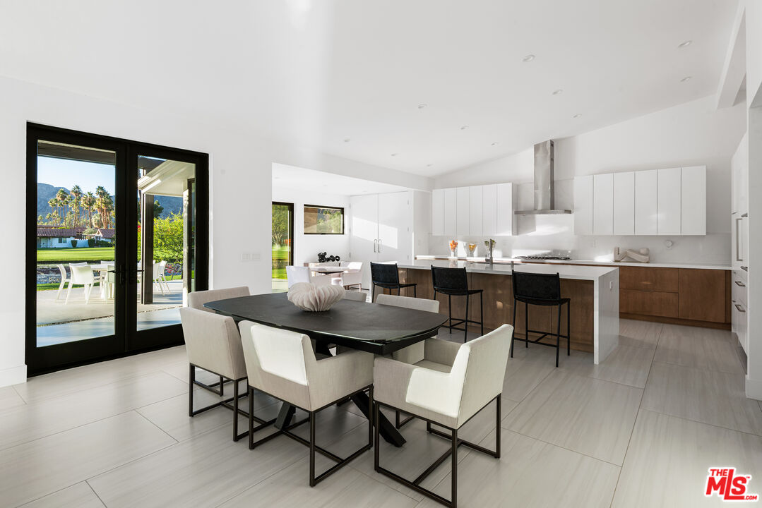 49723 Avenida Montero