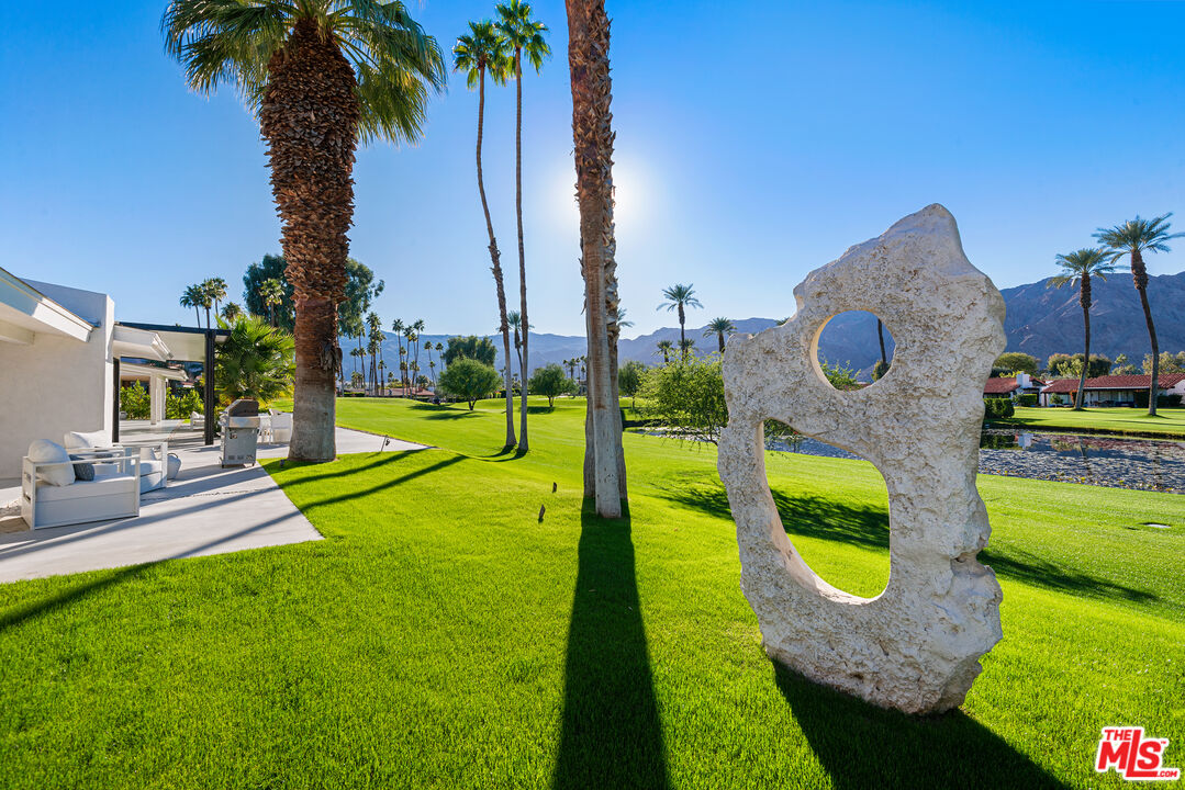 49723 Avenida Montero