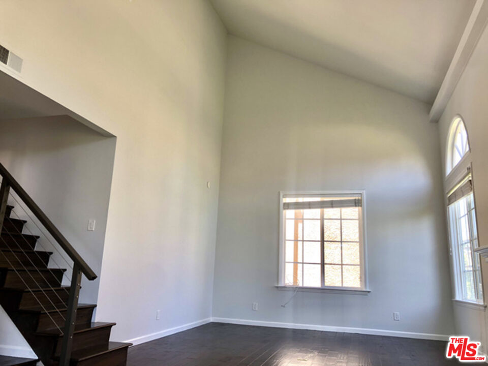 1406 Camden Ave Unit: 302