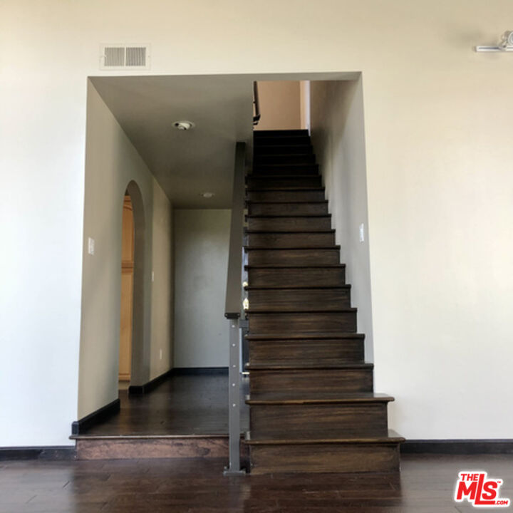 1406 Camden Ave Unit: 302