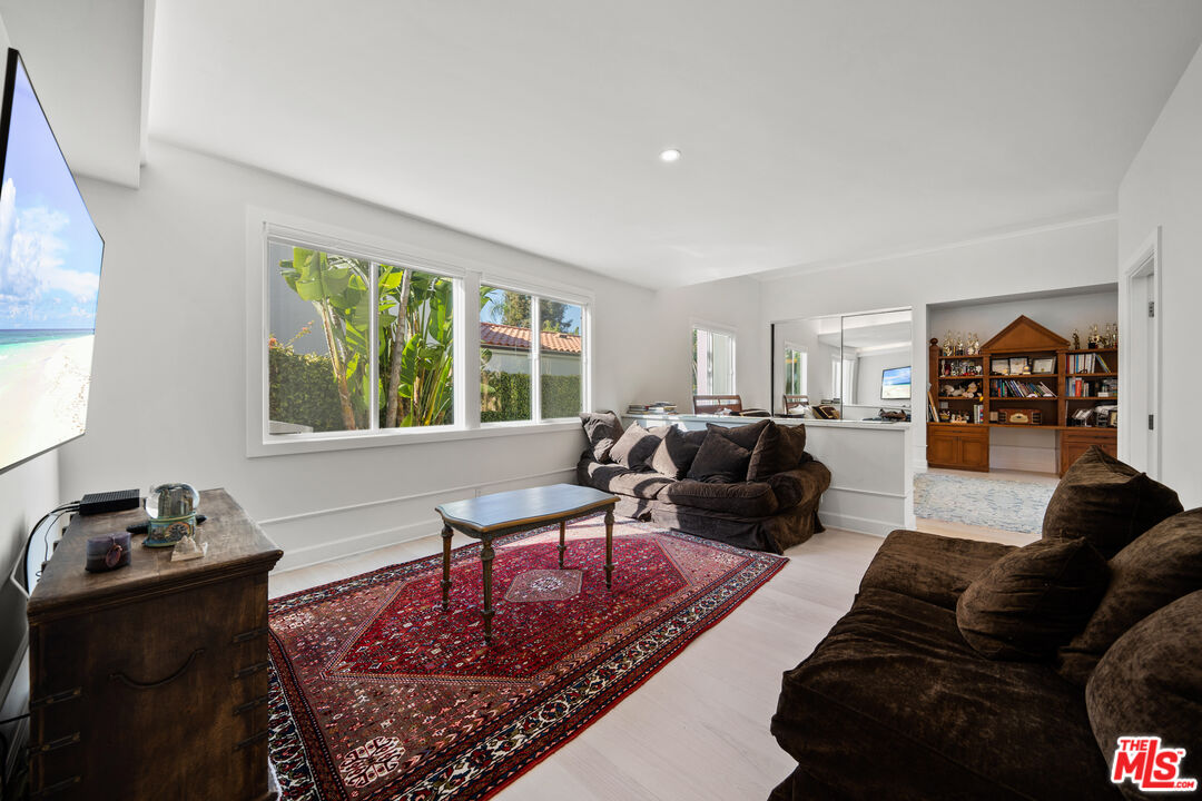 23318 Park Colombo