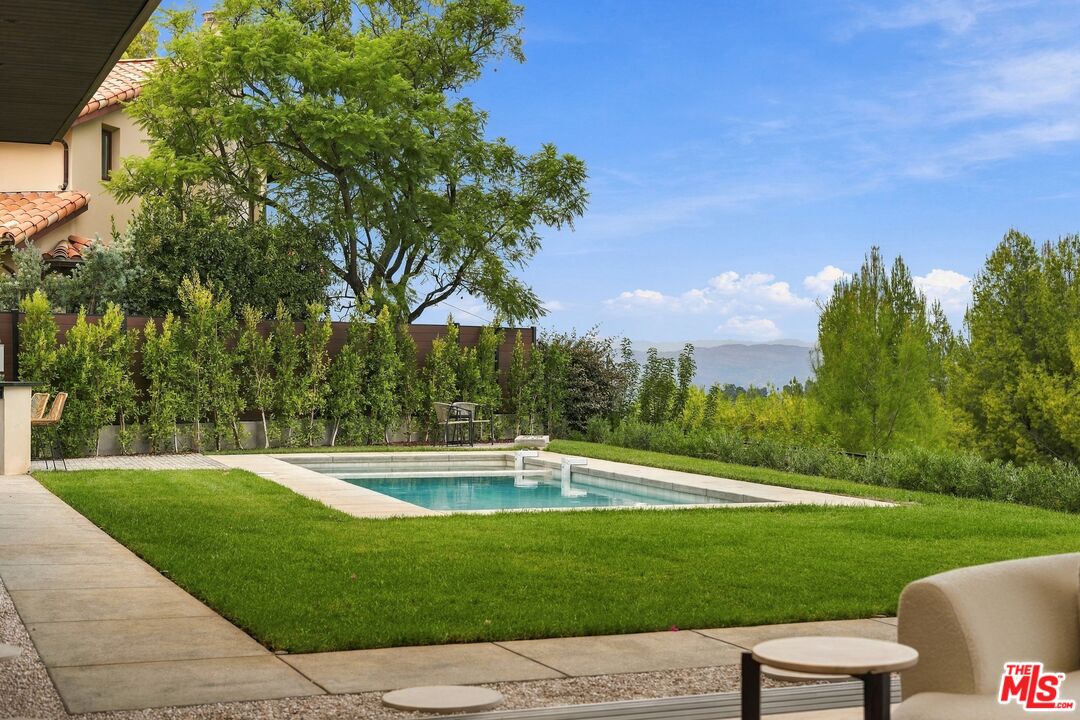 3801 Vista Linda Dr