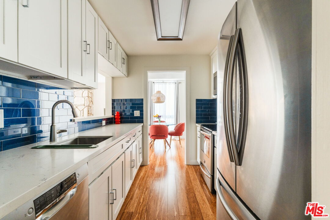 601 E Del Mar Blvd Unit: 204