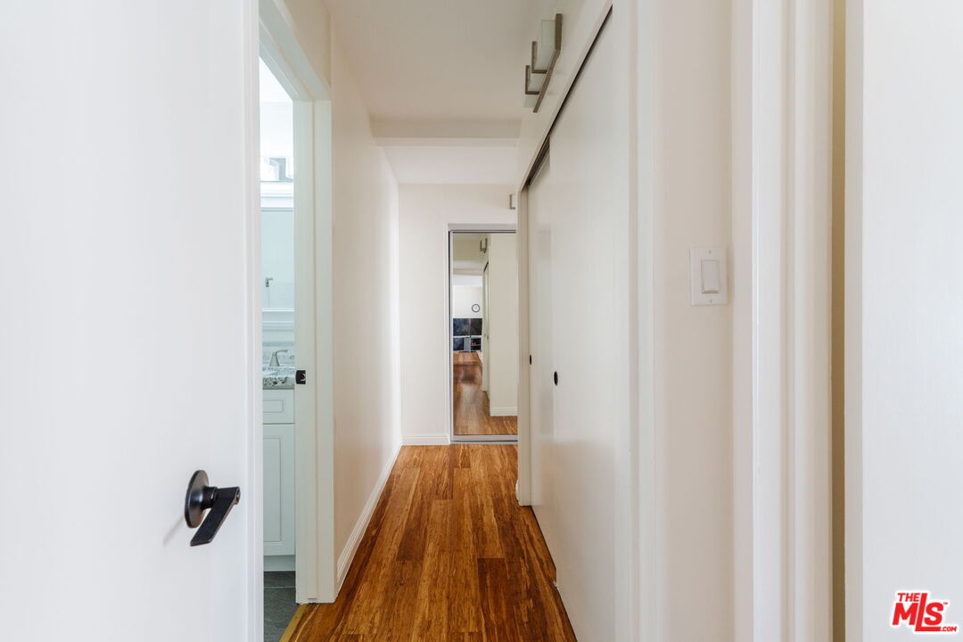 601 E Del Mar Blvd Unit: 204