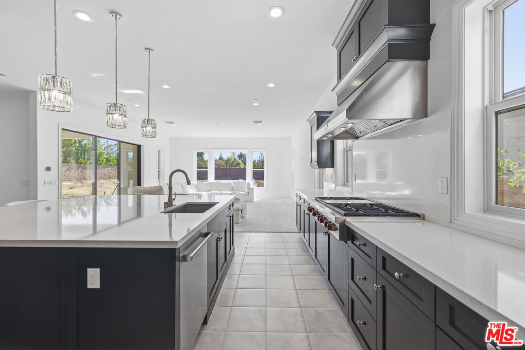 11010 Sweetwater Ct