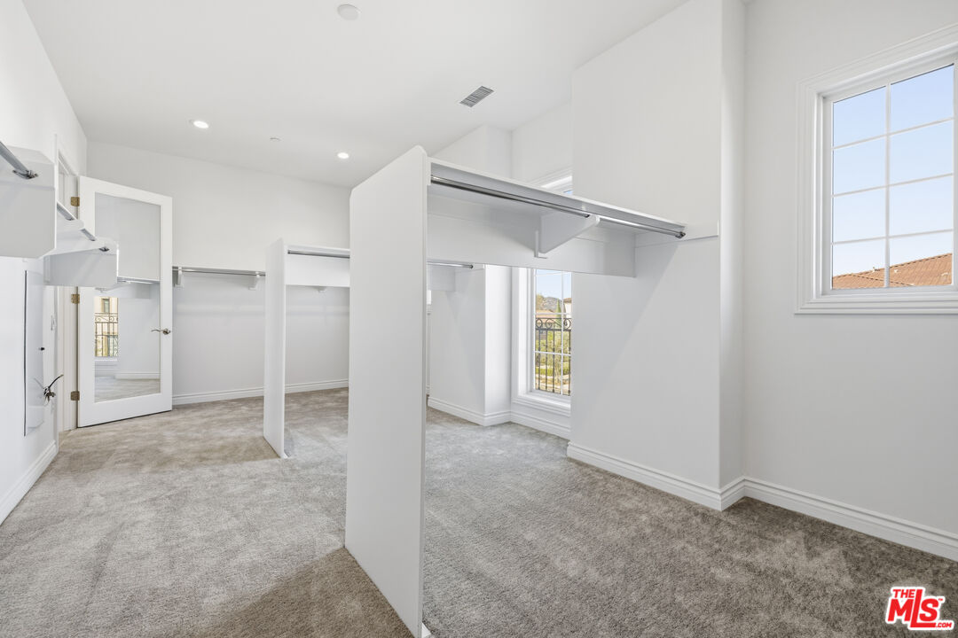 11010 Sweetwater Ct