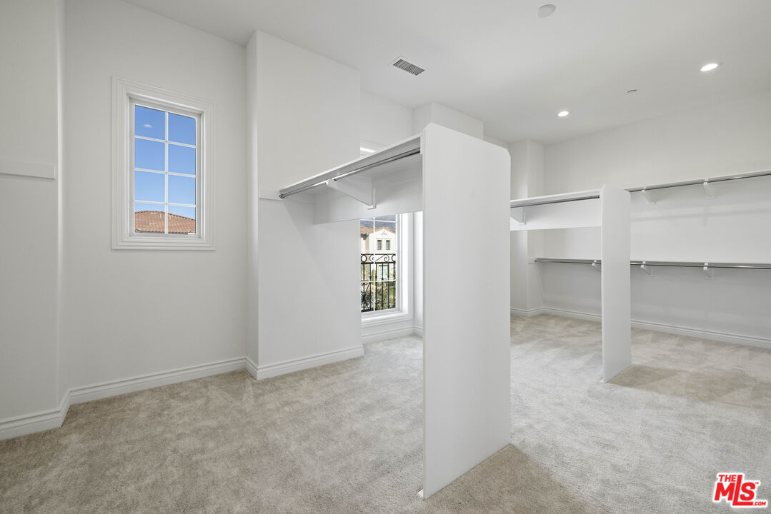 11010 Sweetwater Ct