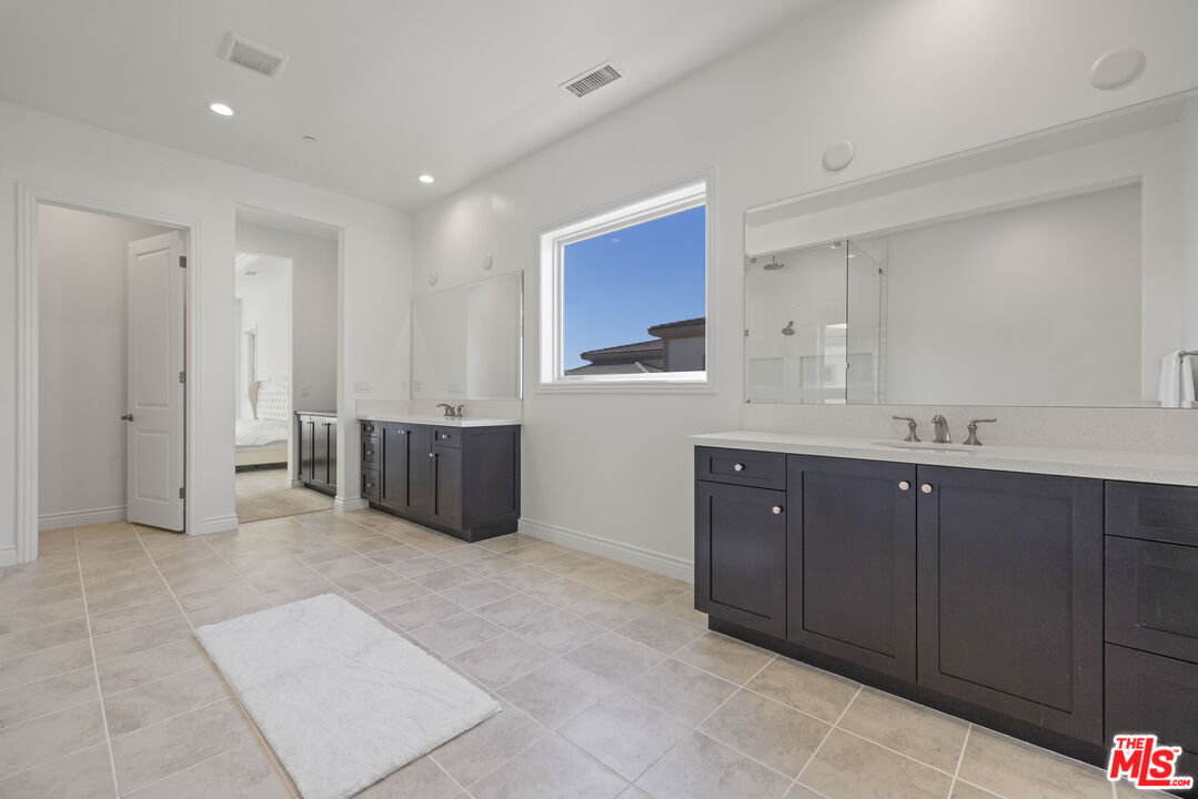11010 Sweetwater Ct