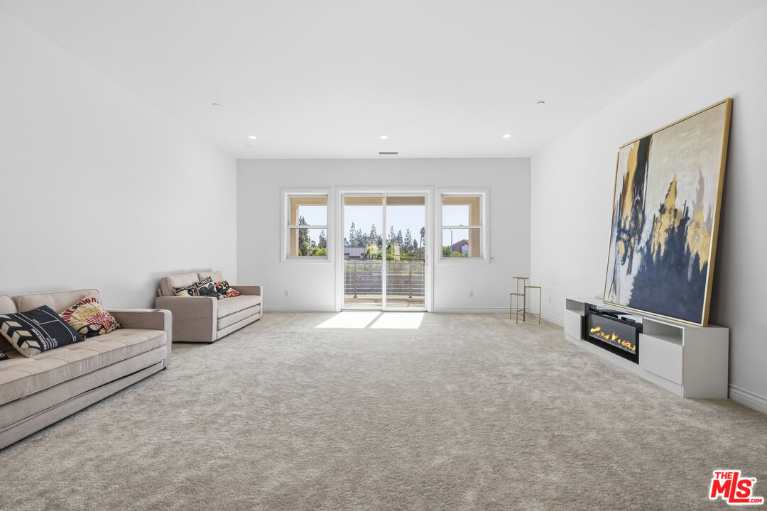 11010 Sweetwater Ct