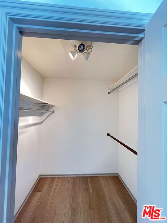 380 W Wilson St Unit: E105