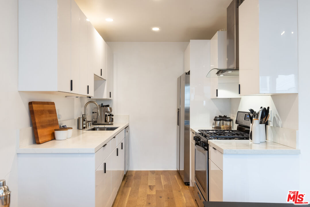 536 N Orlando Ave Unit: 7