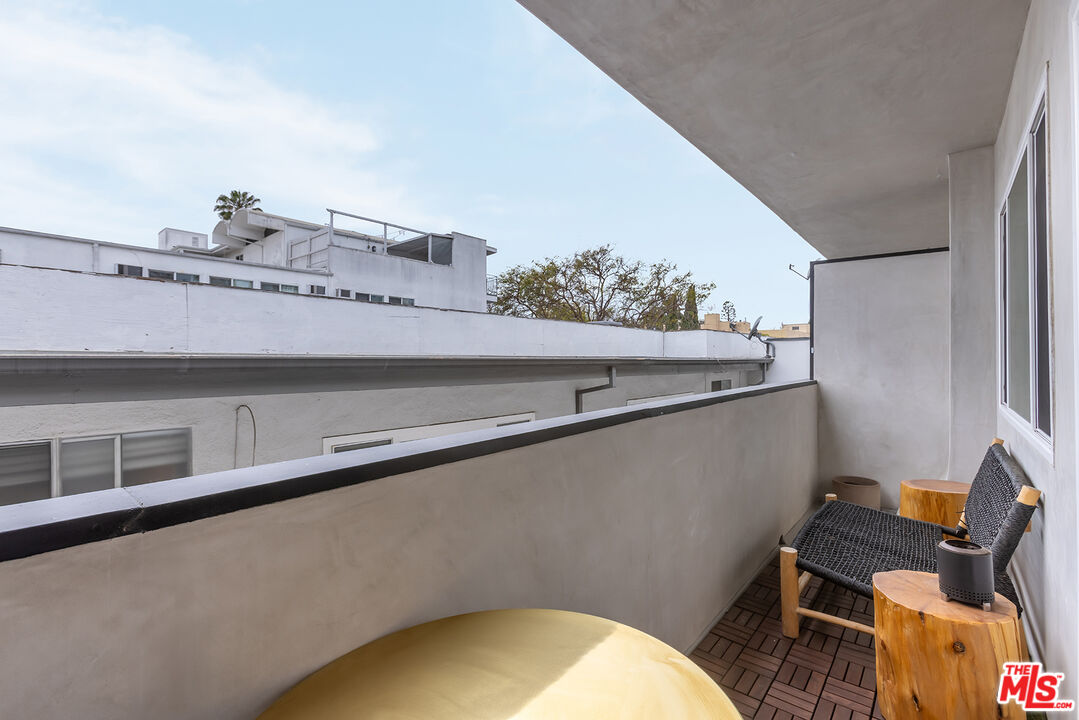 536 N Orlando Ave Unit: 7