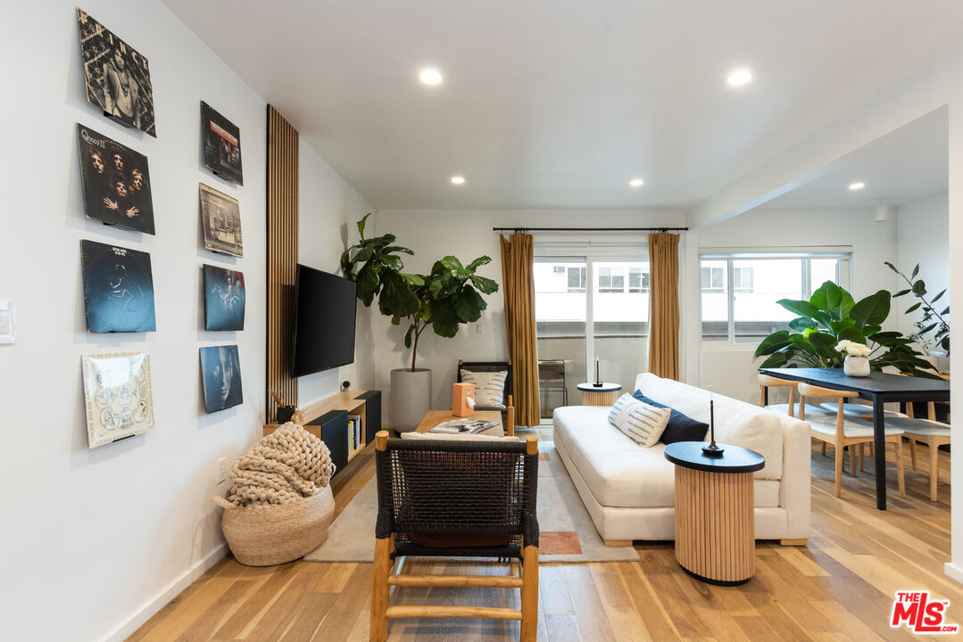 536 N Orlando Ave Unit: 7