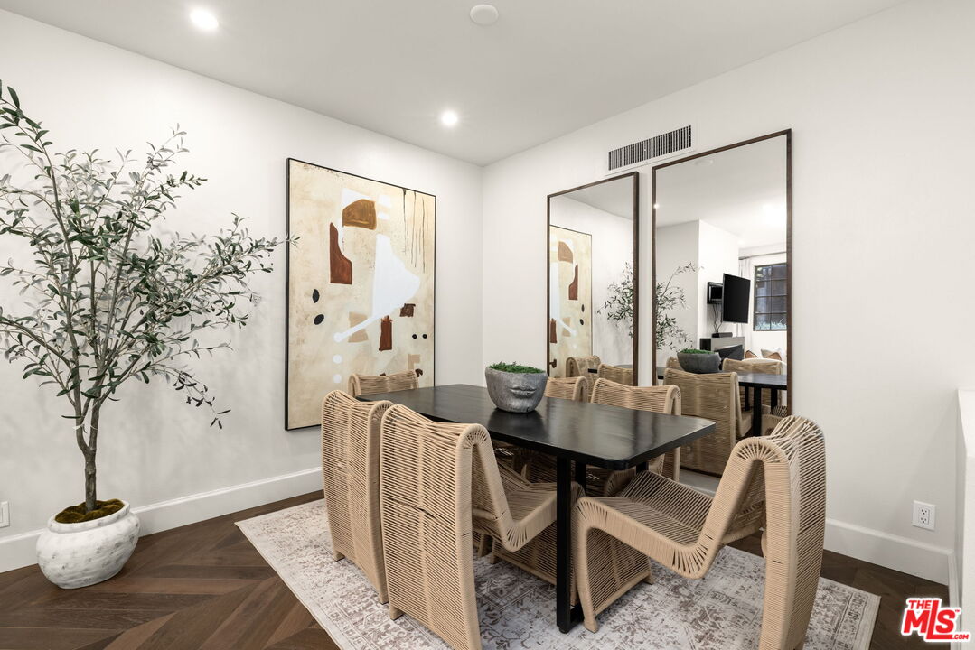 202 San Vicente Blvd Unit: 6